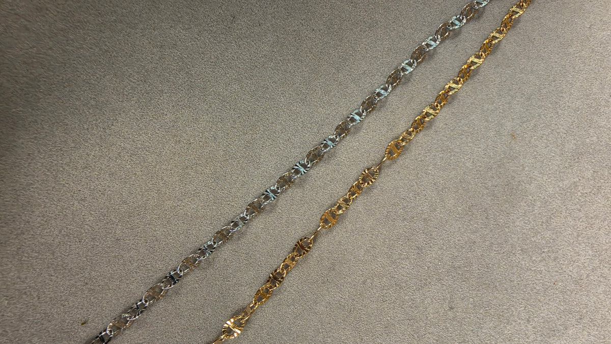 Oval Shimmering Dapped Chain by the foot
