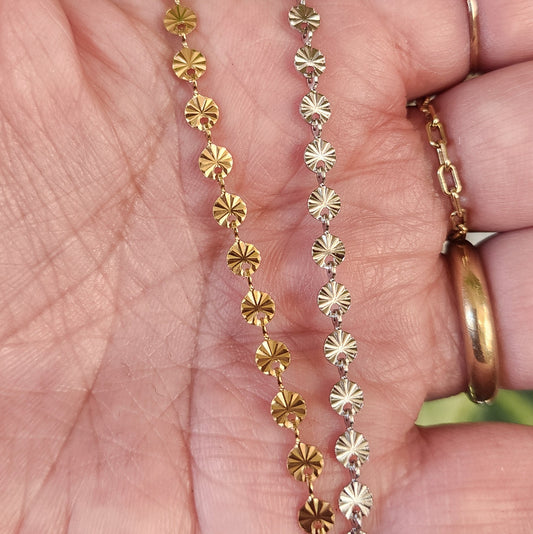 Starburst Disc Chain by the foot