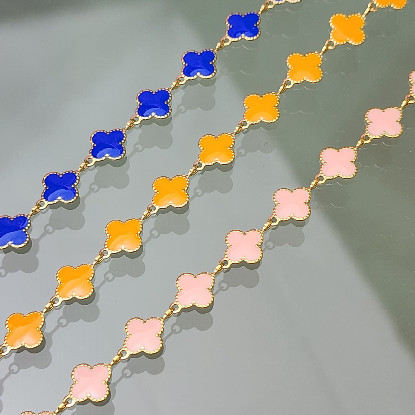 Enamel Clover Chain by the foot