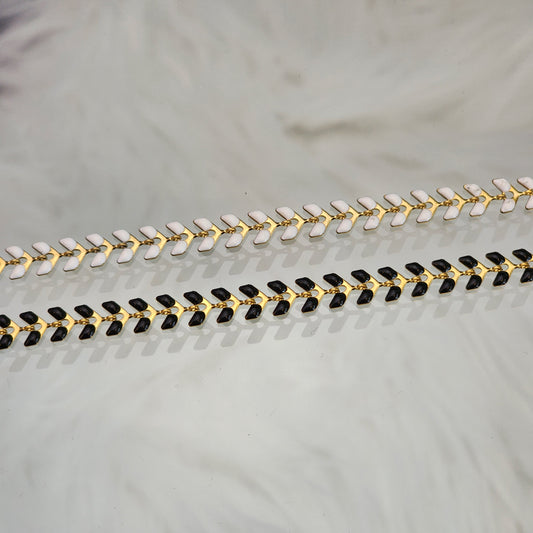 Enamel Fish Tail Chain by the foot