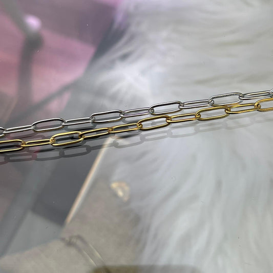 Paperclip Chain by the foot