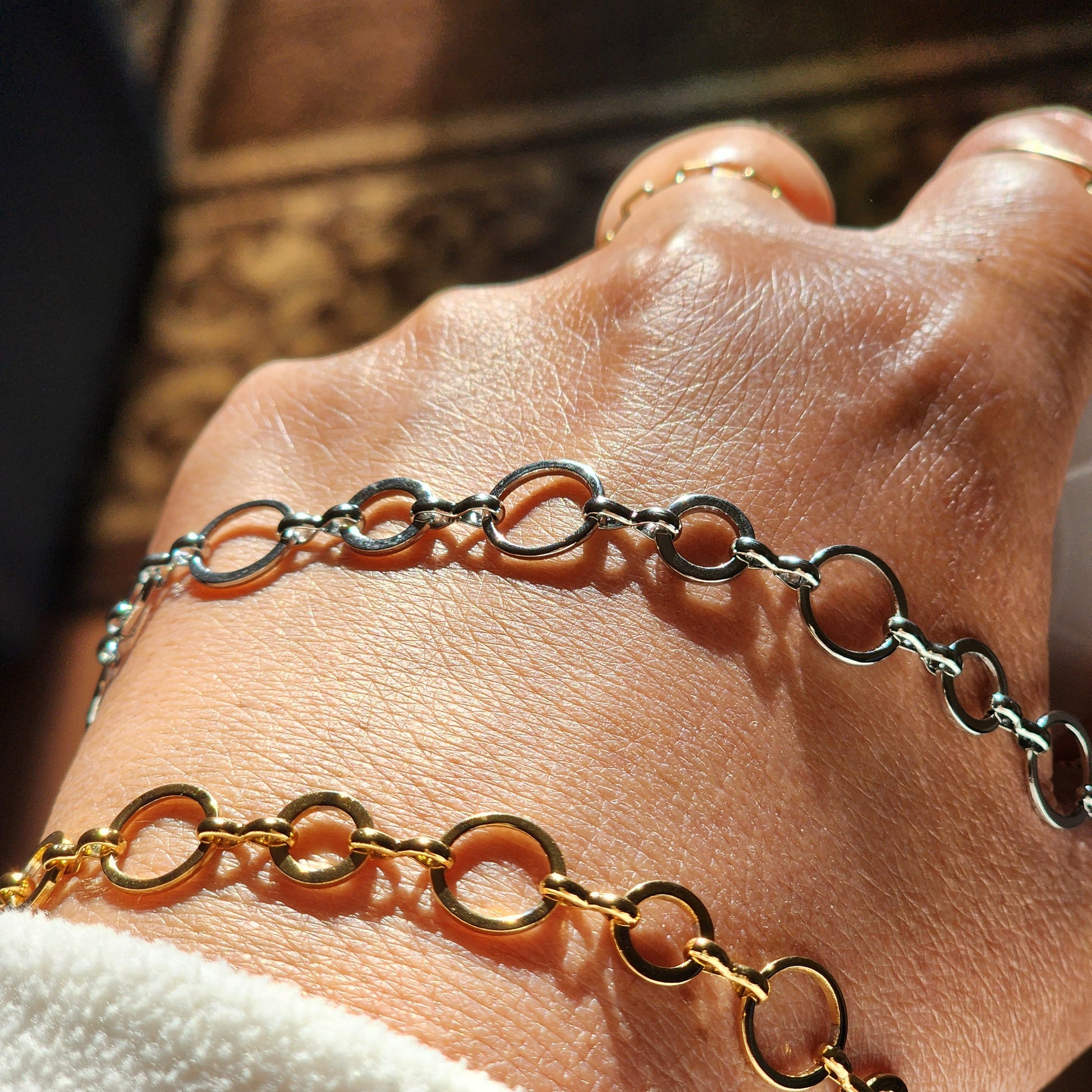 Three Loop Chain Retro Loop Chain by the foot – trescarmela