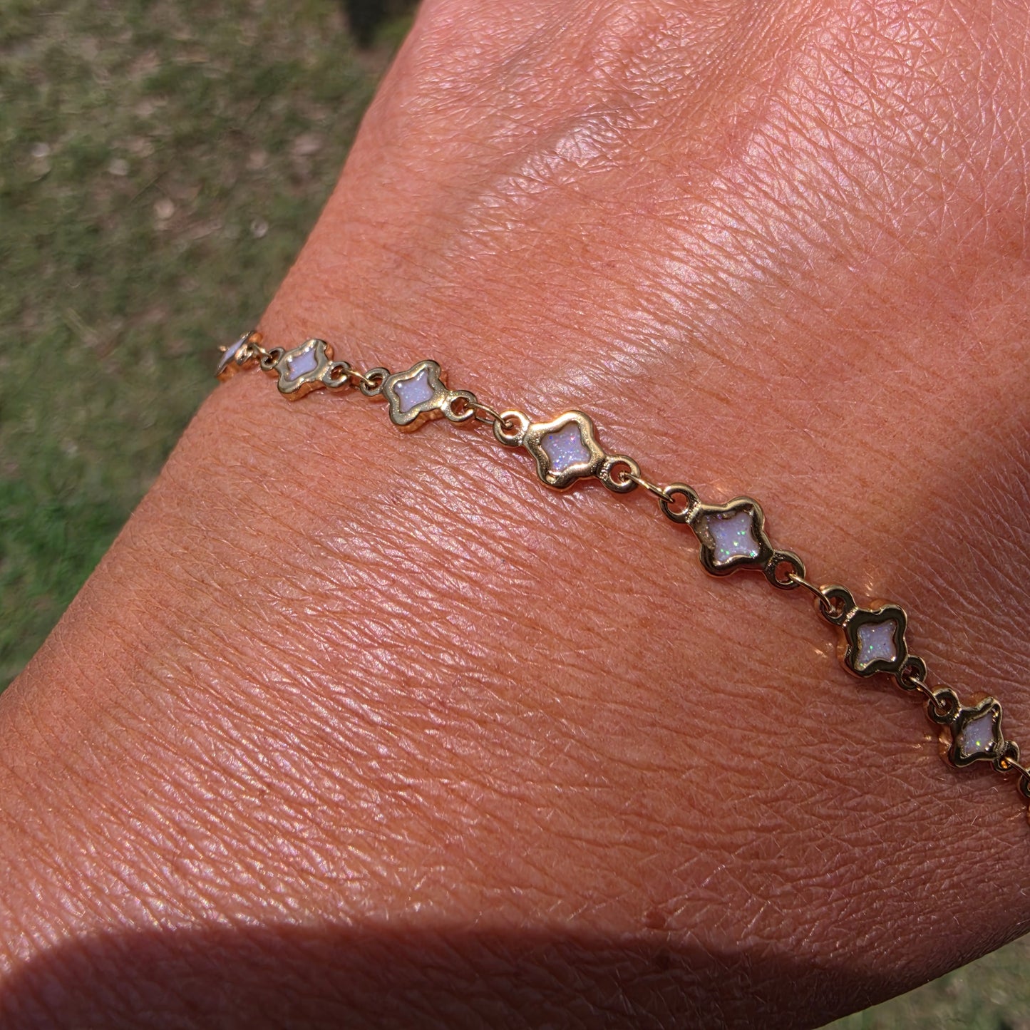 opal gold clover chain
