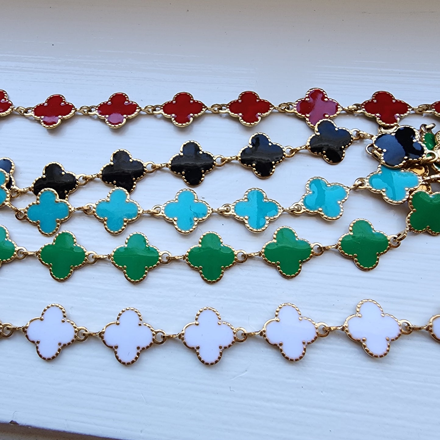 Enamel Clover Chain by the foot