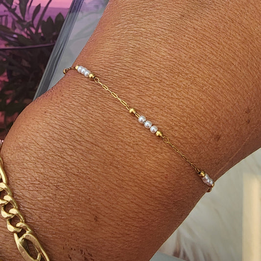 Dainty Pearl Chain by the foot