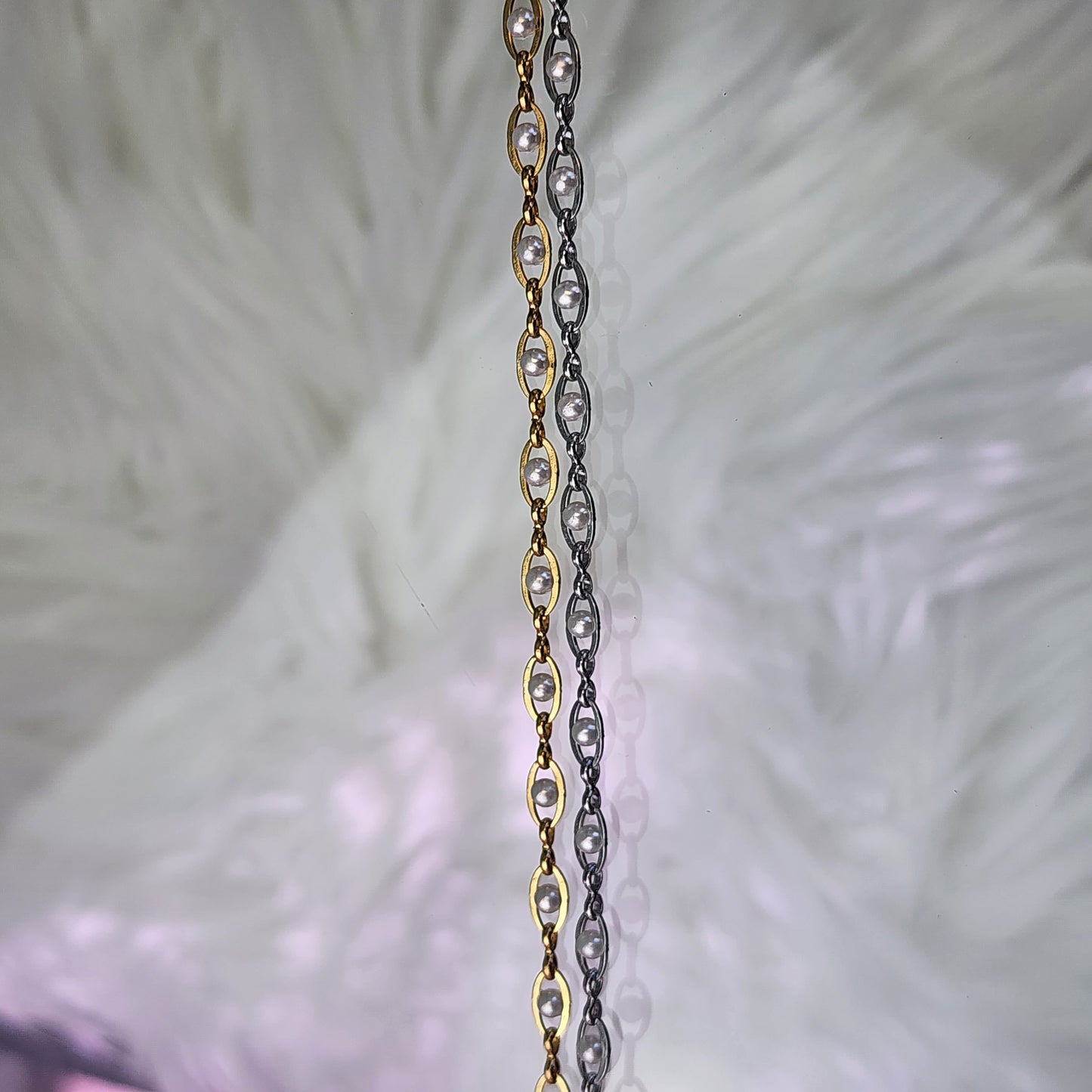Peapod Pearl Chain by the foot